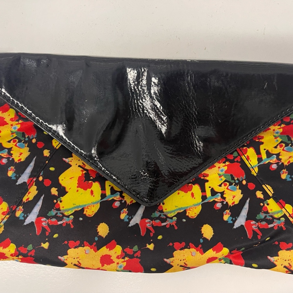 Forever21, Floral clutch